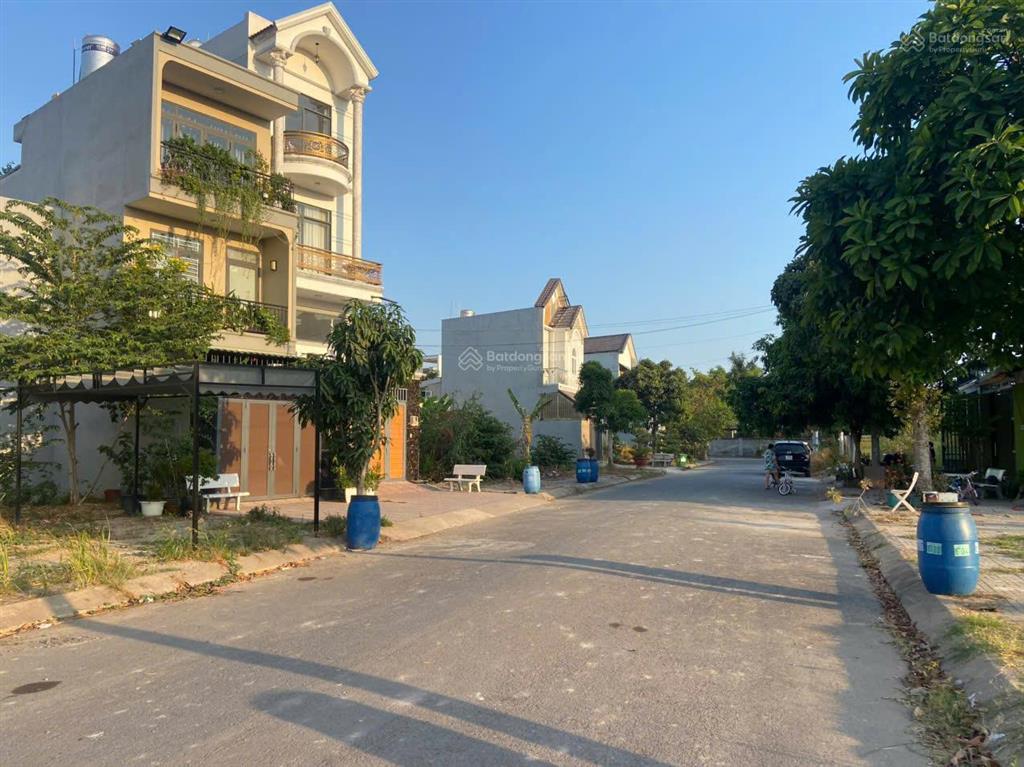 Bán lô đất hẻm 545 châu long đối diện vinhomes q9, đường 16m, vỉa hè 2 bên 4m