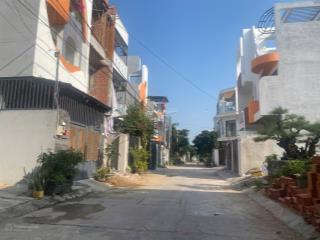 Bán đất ngay chợ, ký túc xá phường long phước, q9