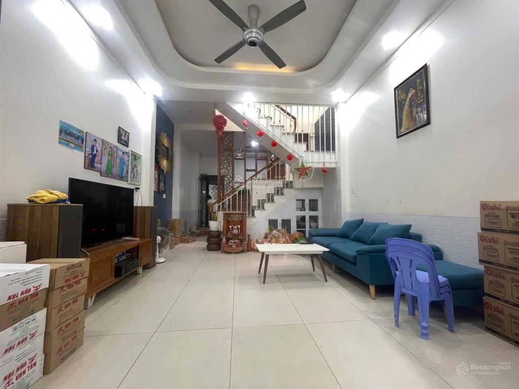 4,68 tỷ / bán nhà 2 tầng đi bộ qua vinhomes 5 phút.