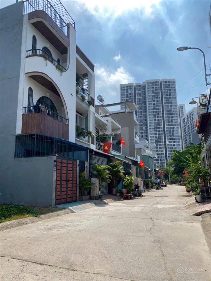 3,75 tỷ/55m2  đất ngay vinhomes đường 16m, giá tốt kv này