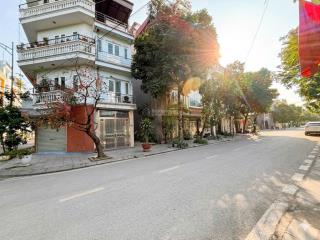 Tái định cư long biên vỉa hè 18m ô tô tránh an ninh đỉnh ở sướng / kinh doanh ok