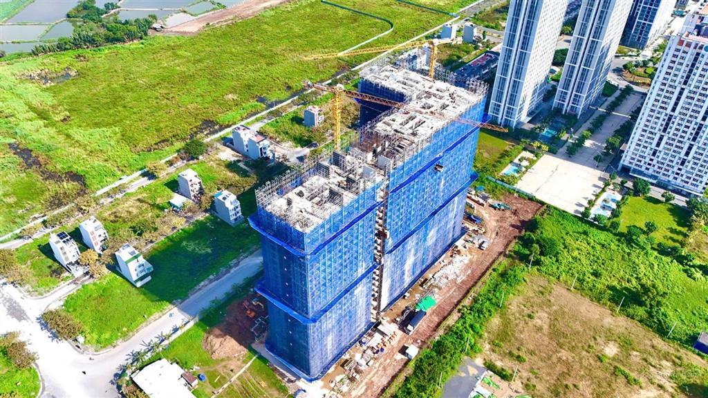 0928 972 ***  chuyển nhượng căn hộ cao cấp có ban công, có giếng trời. giá chỉ từ 3 tỷ 2