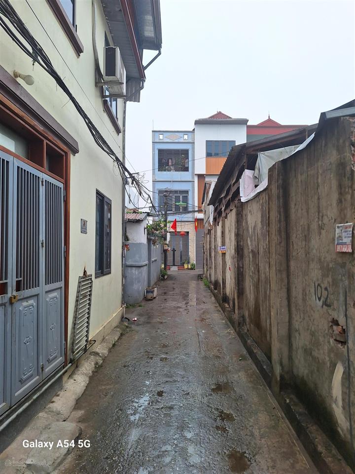 Chính chủ bán 40m đất thổ cư mặt ngõ chính