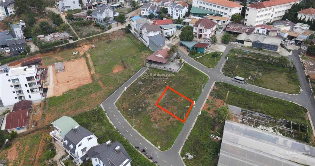 Bán lô đất khu biệt thự vạn hạnh  p8 đà lạt