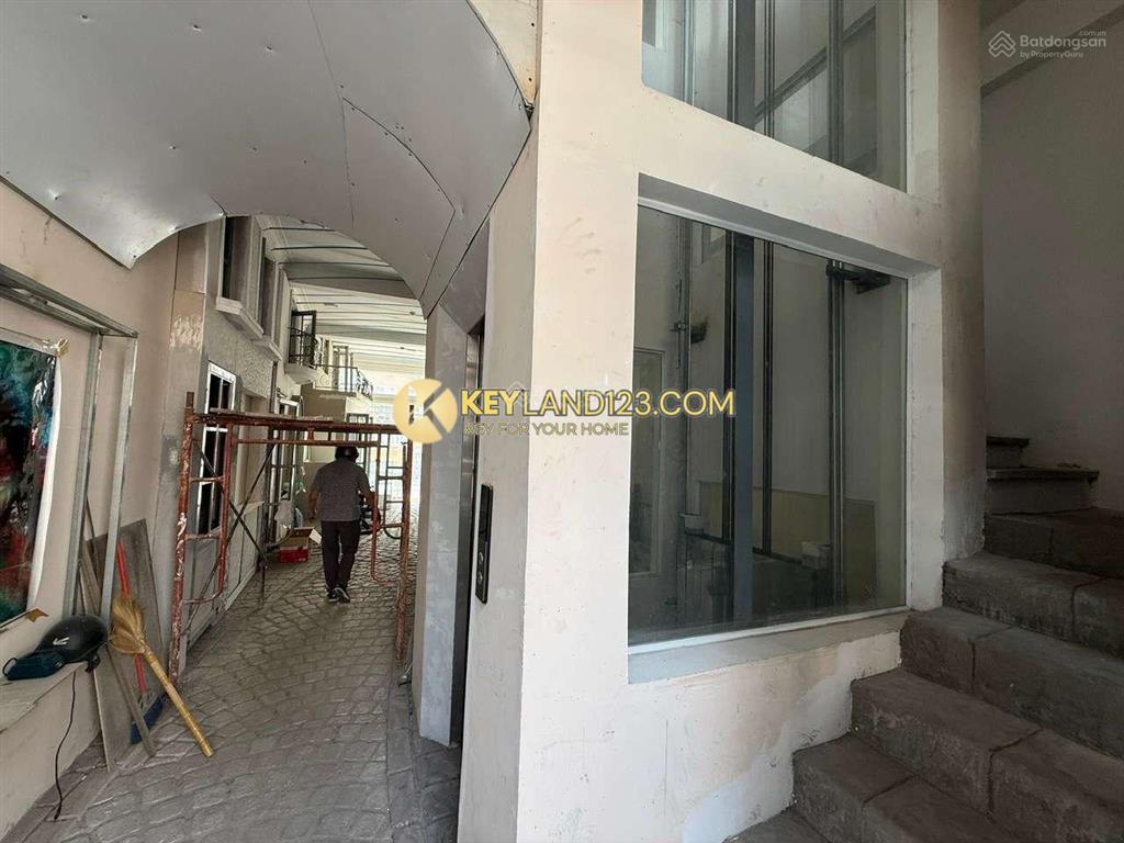 Giảm sâu 4,6 tỷ bán nhanh nhà 7 tầng 2 mặt tiền hai bà trưng, đà lạt