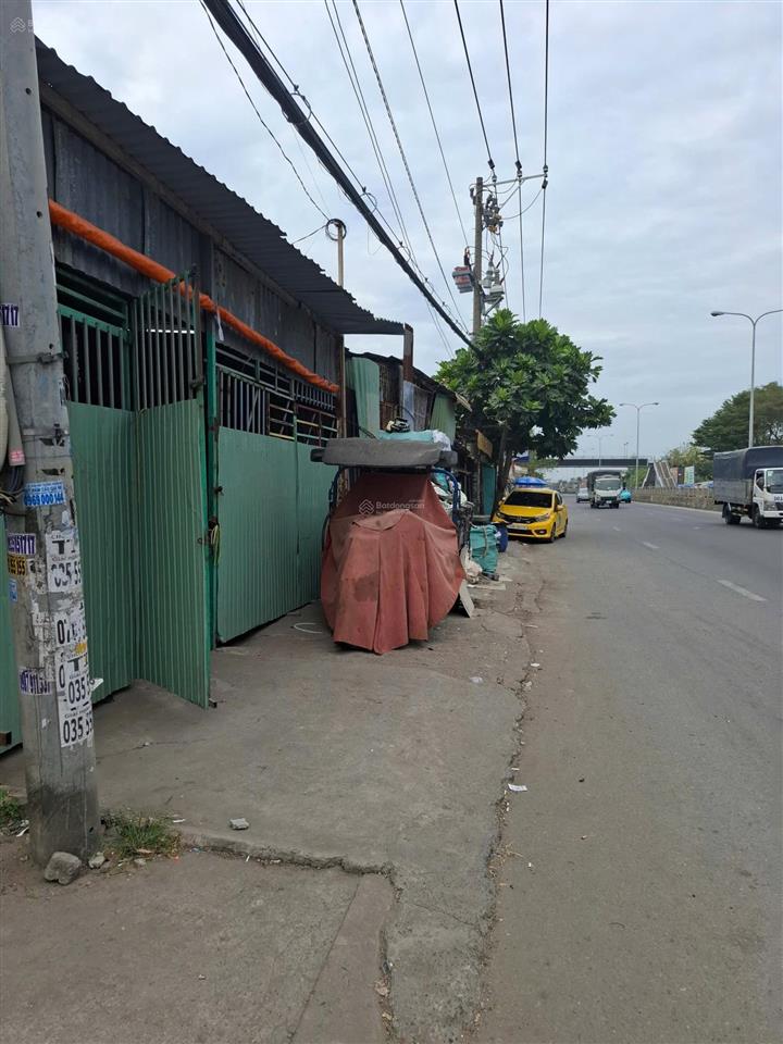 Bán nhà shr 196,5m², mặt tiền ql1k cạnh chợ hóa an