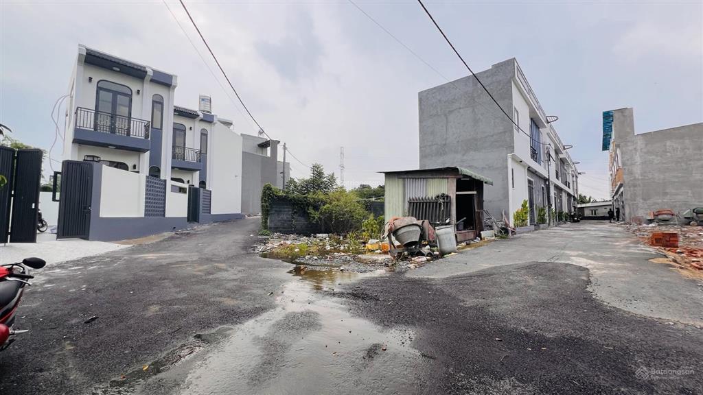 Nhà 1tr1l mới xây hoàn công gần chợ đồn p bửu hoà  2,890tỷ