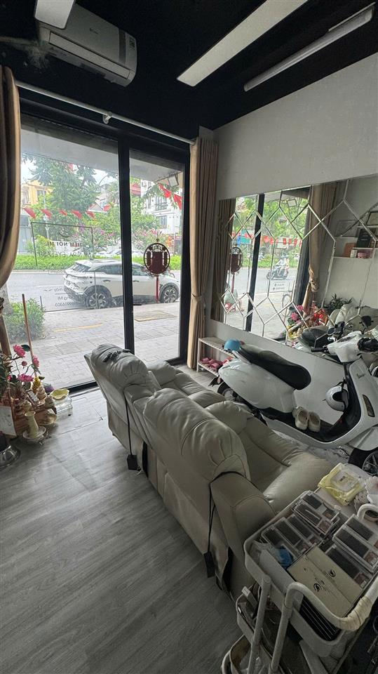 Cho thuê gấp cả nhà 5 tầng mặt phố 278 Kim Mã, Phường Kim Mã, Quận Ba Đình, Hà Nội.