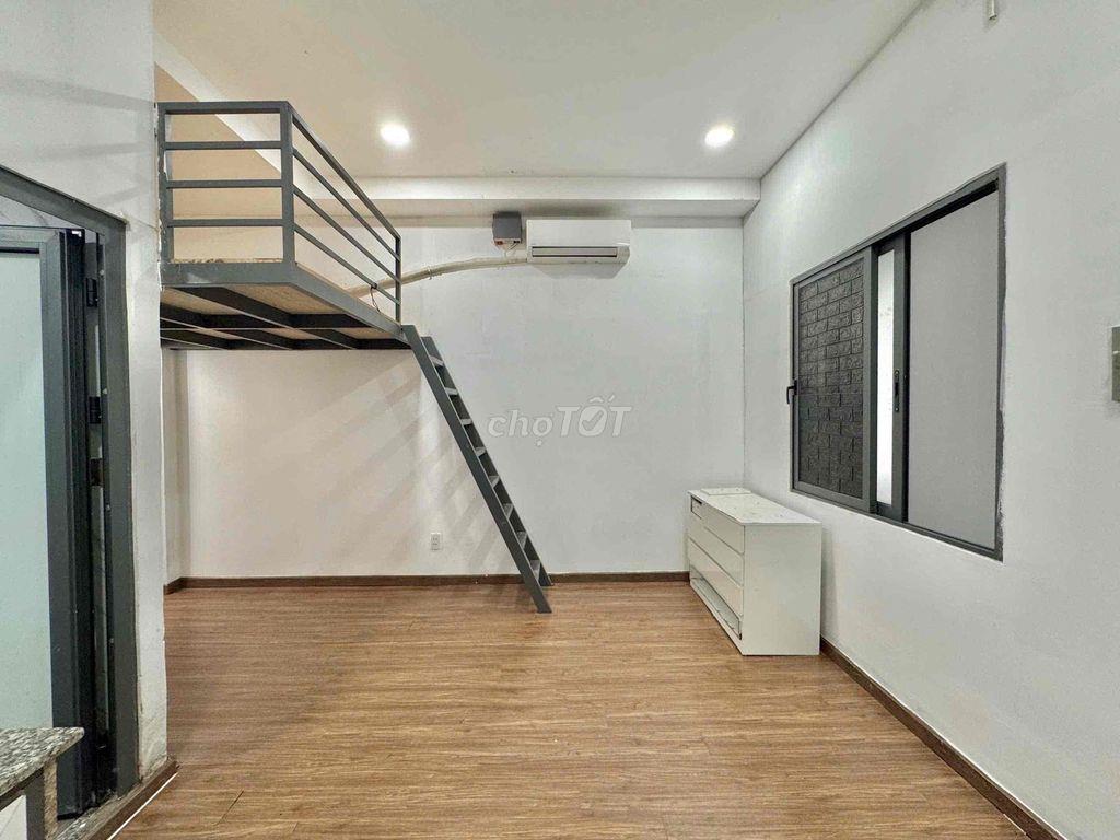 Phòng rộng, cửa sổ trời thoáng mát 30m2