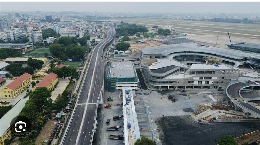 Bán lô đất đẹp mặt tiền đường c2  hoàng hoa thám  đối diện nhà ga t3 tân sơn nhất  p13 tân bình