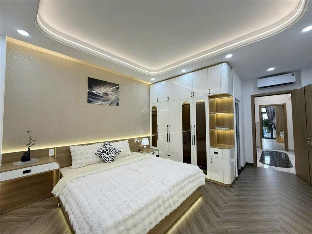 Bán 2 căn nhà đẹp thang máy mặt tiền ta12  trần thị cờ phường thới an quận 12