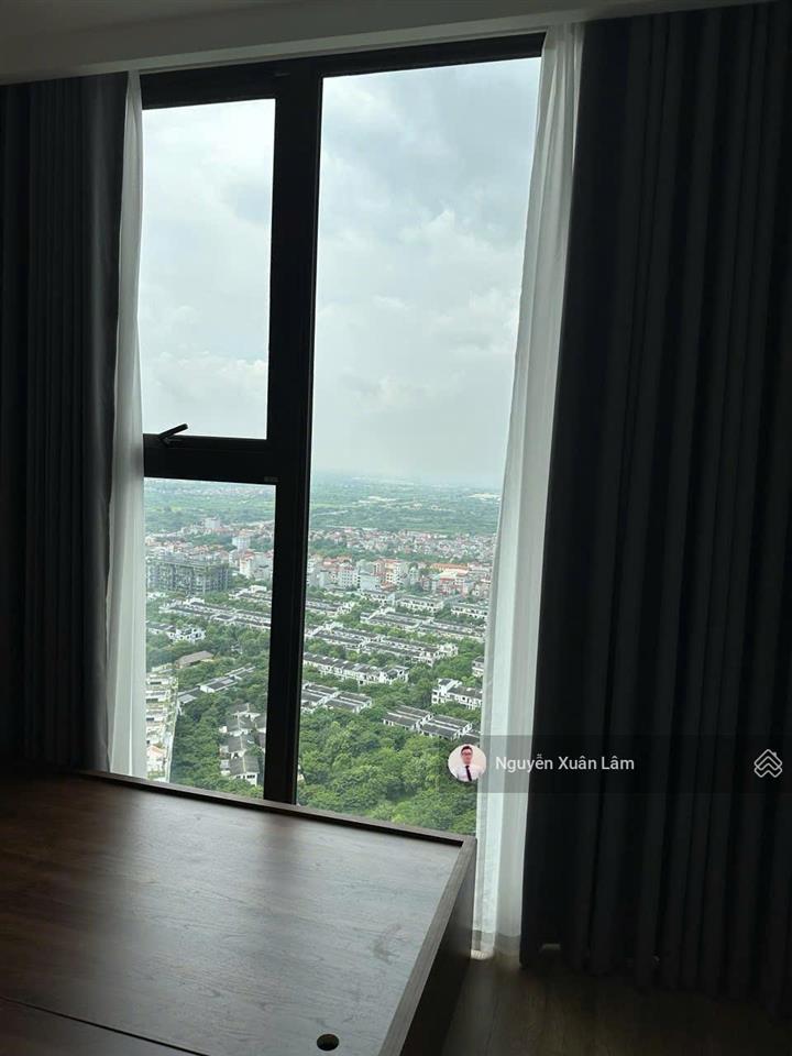 Cần cho thuê căn góc 105m2 full đồ gỗ view siêu đẹp long lanh, giá rẻ 21 triệu/th onsen ecopark