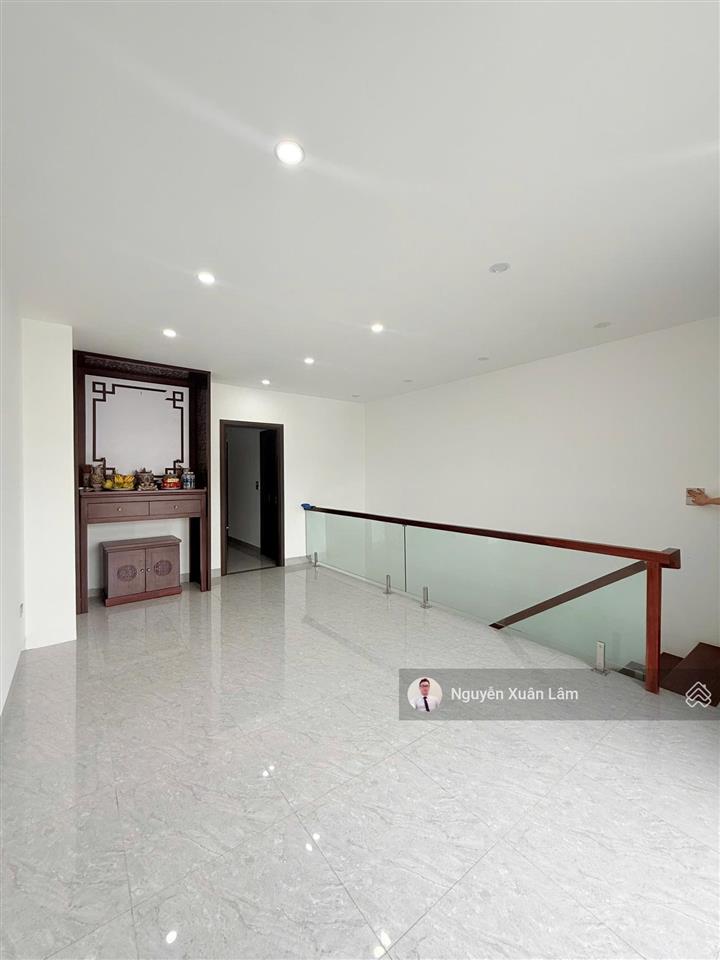 Cho thuê 100m² shophouse kinh doanh 4 tầng, giá cạnh tranh 18 triệu/tháng  ecopark