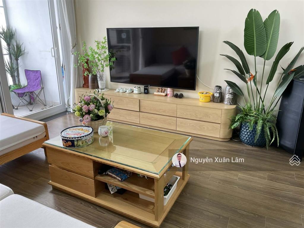 Cần bán 92m2 full đồ mới như ảnh view đẹp rộng thoáng mát, giá tốt 4,450 tỷ rừng cọ  ecopark