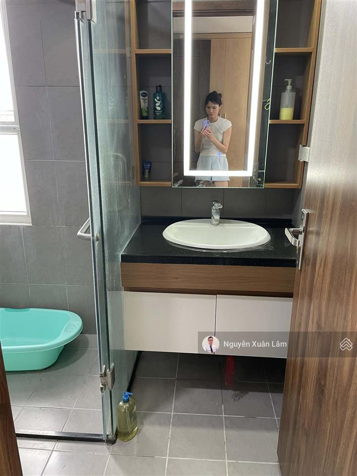 Cần bán 92m2 full đồ mới như ảnh view đẹp rộng thoáng mát, giá tốt 4,450 tỷ rừng cọ  ecopark