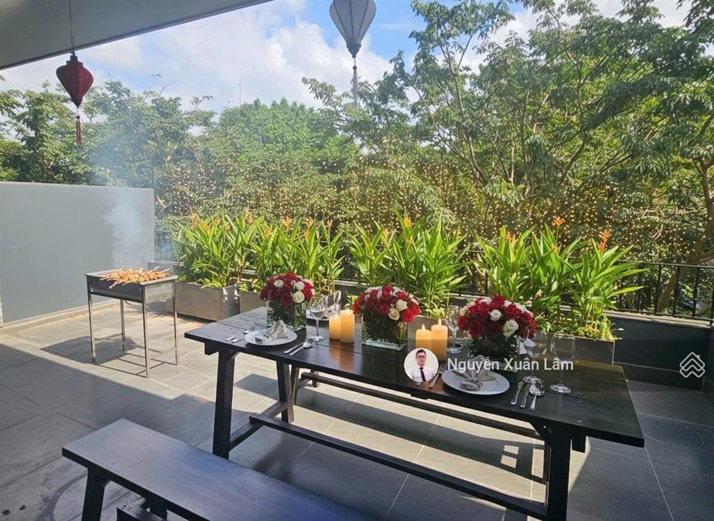 Cần cho thuê 226m2 full đồ đẹp long lanh giá rẻ 40 triệu mimosa ecopark