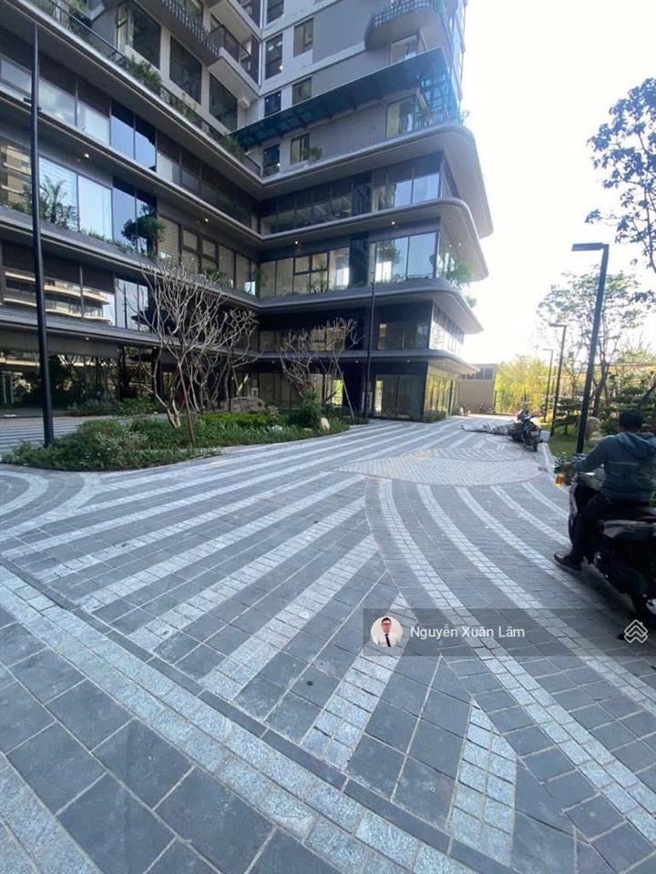 Cần cho thuê 225m2 shop đế kinh doanh giá rẻ 38 triệu/th toà r1 onsen ecopark
