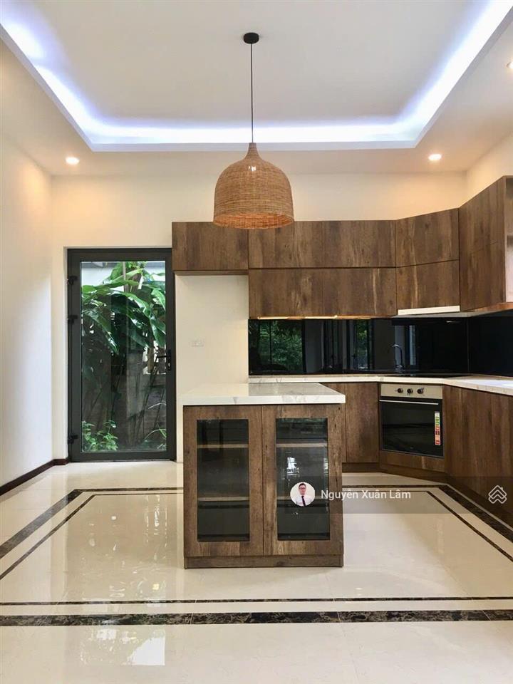 Cần cho thuê 334m² sử dụng biệt thự vị trí kim cương full đồ đẹp giá rẻ 40 triệu parkriver ecopark