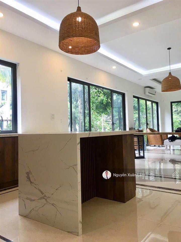 Cần cho thuê 334m² sử dụng biệt thự vị trí kim cương full đồ đẹp giá rẻ 40 triệu parkriver ecopark