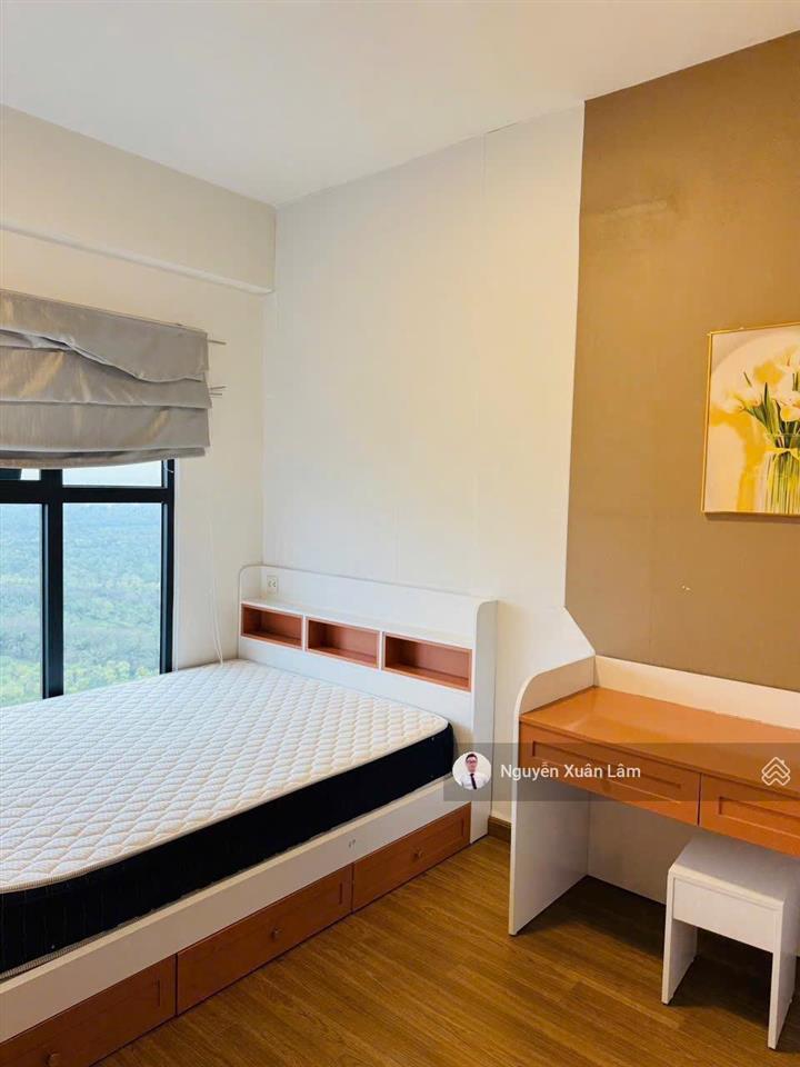 Cần cho thuê 69m2 full đồ như ảnh view đẹp nhìn công viên giá tốt 7 triệu/th aqua bay  ecopark