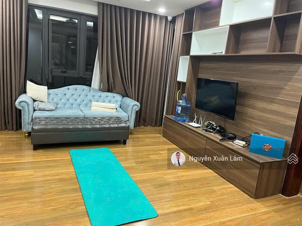 Cần cho thuê 220m² full đồ đẹp vị trí kim cương giá rẻ 35 triệu/th mimosa  ecopark