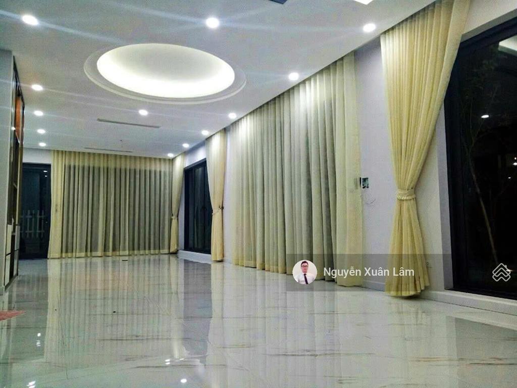 Cần cho thuê 220m² full đồ đẹp vị trí kim cương giá rẻ 35 triệu/th mimosa  ecopark