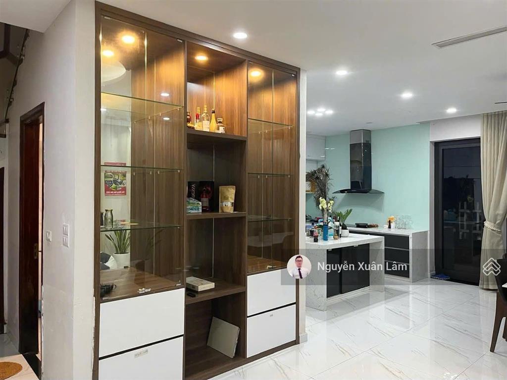 Cần cho thuê 220m² full đồ đẹp vị trí kim cương giá rẻ 35 triệu/th mimosa  ecopark