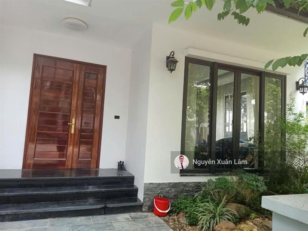 Cần cho thuê 220m² full đồ đẹp vị trí kim cương giá rẻ 35 triệu/th mimosa  ecopark