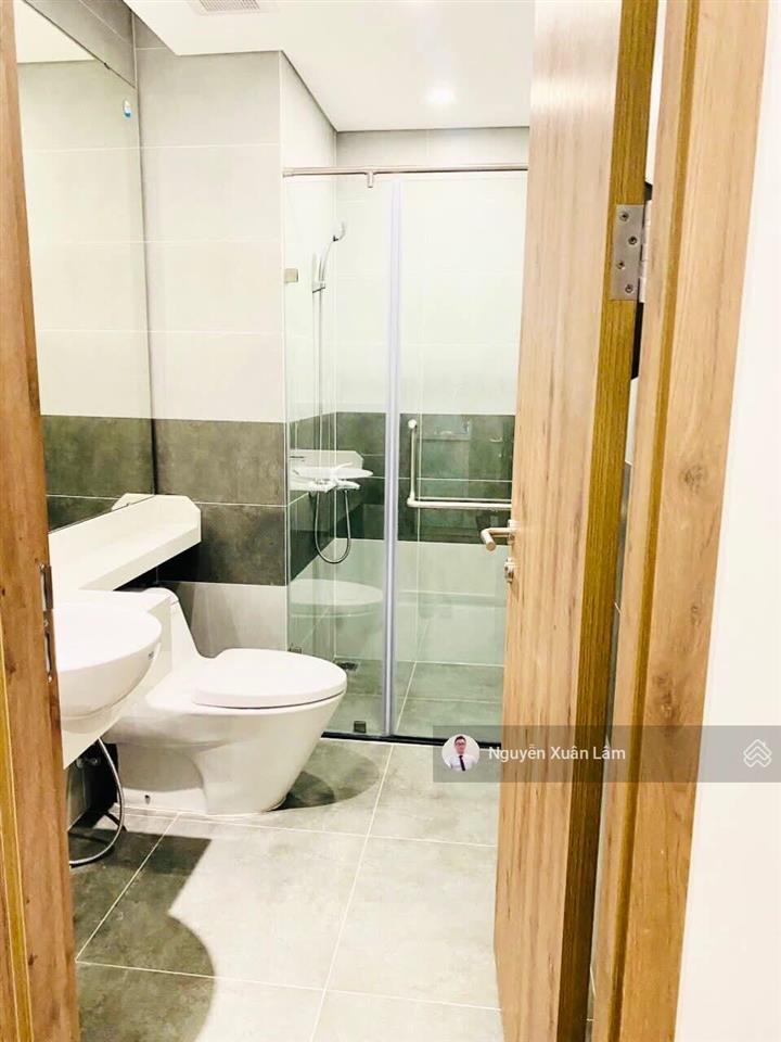 Cần cho thuê 68m2 đồ cơ bản bếp rèm view đẹp giá rẻ 6,5 triệu oasis  ecopark