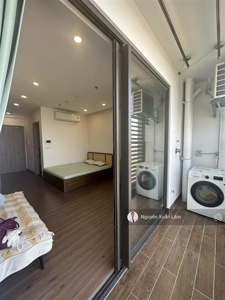 Cần cho thuê 30m2 studio full đồ view đẹp giá rẻ 4,5 triệu oasis  ecopark