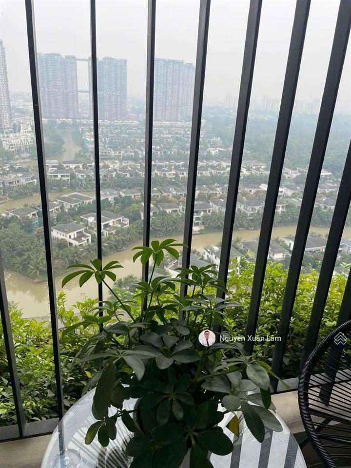 Cần cho thuê 77m2 full đồ như ảnh view biệt thự đảo giá tốt 12 triệu/th sky forest  ecopark