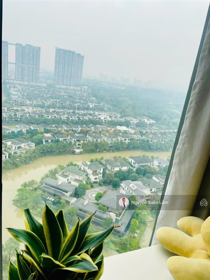 Cần cho thuê 77m2 full đồ như ảnh view biệt thự đảo giá tốt 12 triệu/th sky forest  ecopark