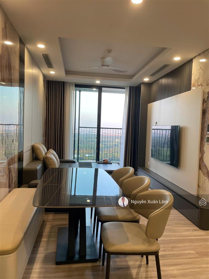 Cần cho thuê 77m2 full đồ như ảnh view biệt thự đảo giá tốt 12 triệu/th sky forest  ecopark