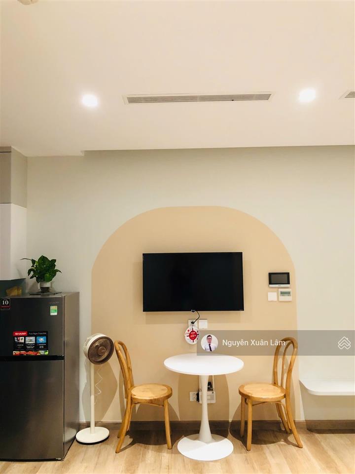 Cần cho thuê 32m2 full đồ đẹp mới tinh, giá rẻ 7 triệu/th tòa landmark ecopark