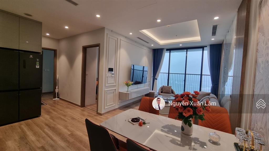 Cần cho thuê 74m2 full đồ đẹp mới view nhìn hồ sân golf long lanh, giá 15,5 tr/th landmark ecopark