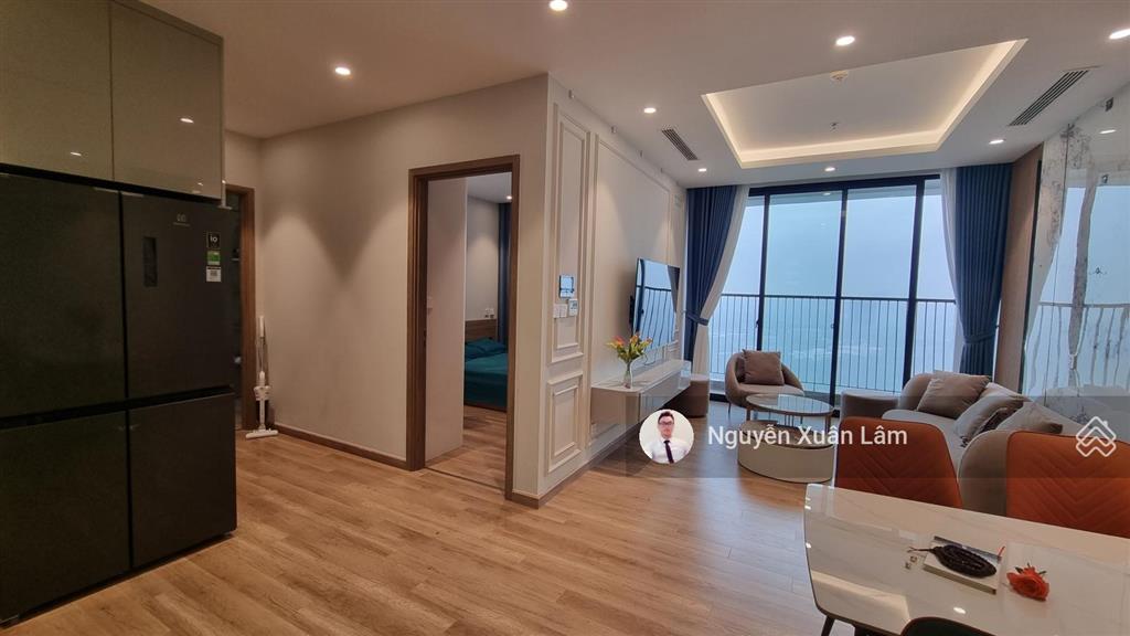 Cần cho thuê 74m2 full đồ đẹp mới view nhìn hồ sân golf long lanh, giá 15,5 tr/th landmark ecopark