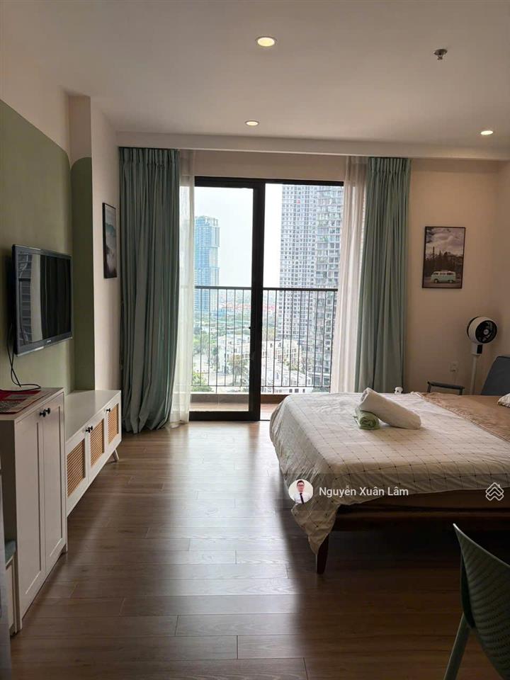 Cần bán căn 30m2 full đồ view nhìn đảo siêu đẹp hướng đn, giá rẻ 2.1 tỷ bao phí oasis  ecopark