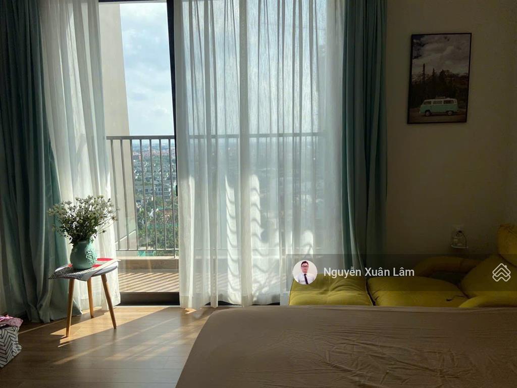 Cần bán căn 30m2 full đồ view nhìn đảo siêu đẹp hướng đn, giá rẻ 2.1 tỷ bao phí oasis  ecopark