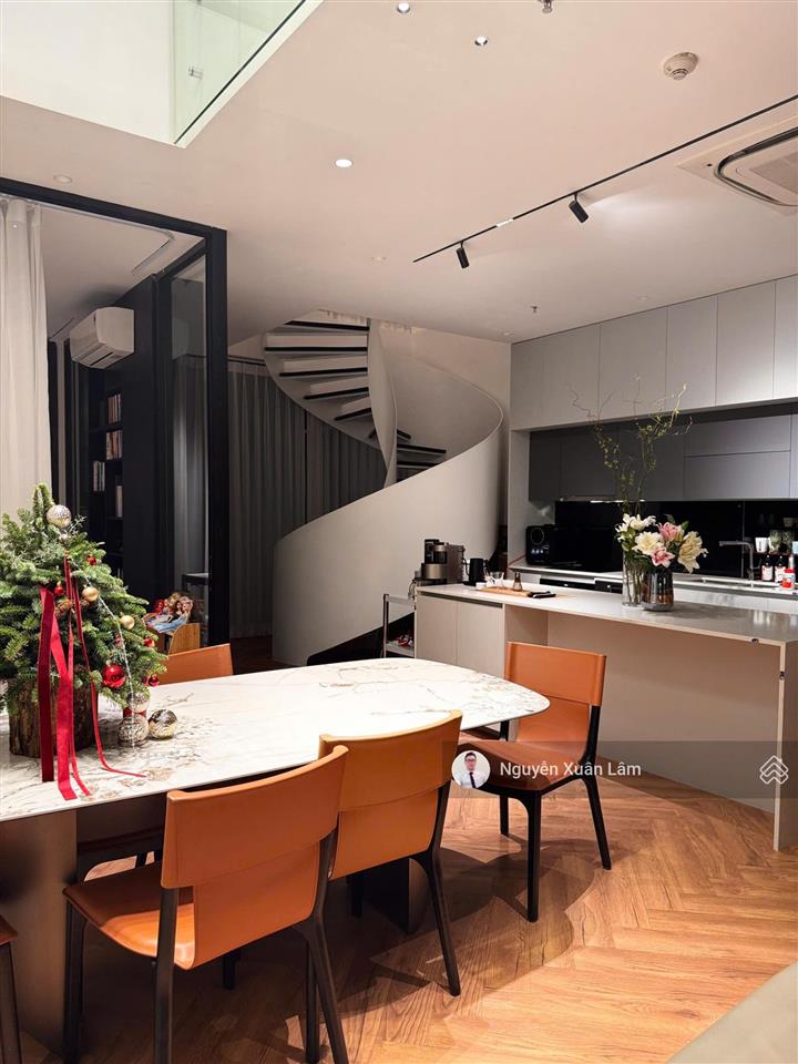 Cần cho thuê 150m2 mezza duplex full đồ mới đẹp long lanh giá rẻ 25 triệu solforet  ecopark