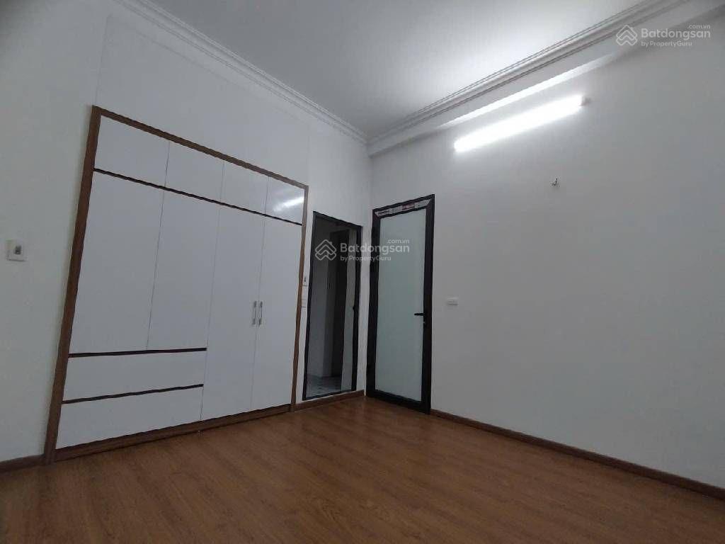 Cho thuê nhà định công, vũ tông phan, 35mx5t, 10m ôtô cực thoáng, 10 triệu/ tháng.