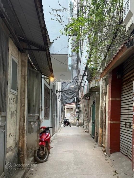 Nhà mới bạch mai lô góc, thang máy, 45m2, 5 tầng, cách 1 nhà ra ngõ ô tô.