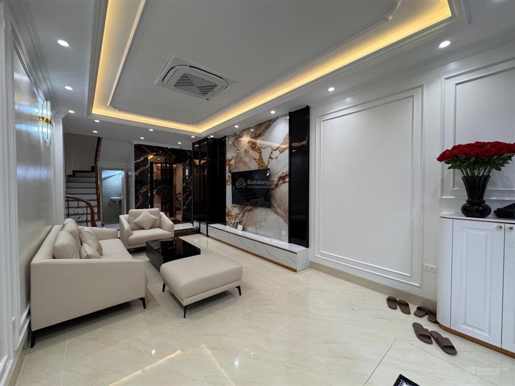 Siêu phẩm nhà mới phố lê thanh nghị  42m2 5 tầng, lô góc, thang máy, ngõ 3 gác, cách mặt phố 15m.