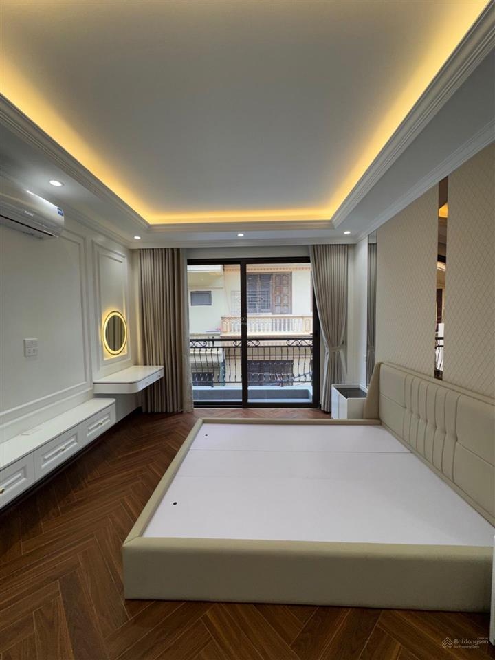 Siêu phẩm nhà mới phố lê thanh nghị  42m2 5 tầng, lô góc, thang máy, ngõ 3 gác, cách mặt phố 15m.