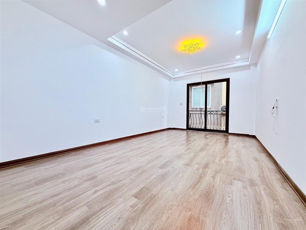 Siêu phẩm đại la xây mới thang máy ngõ nông, 1 bước ra mặt phố! 42.5m 5 tầng giá 12.4 tỷ.