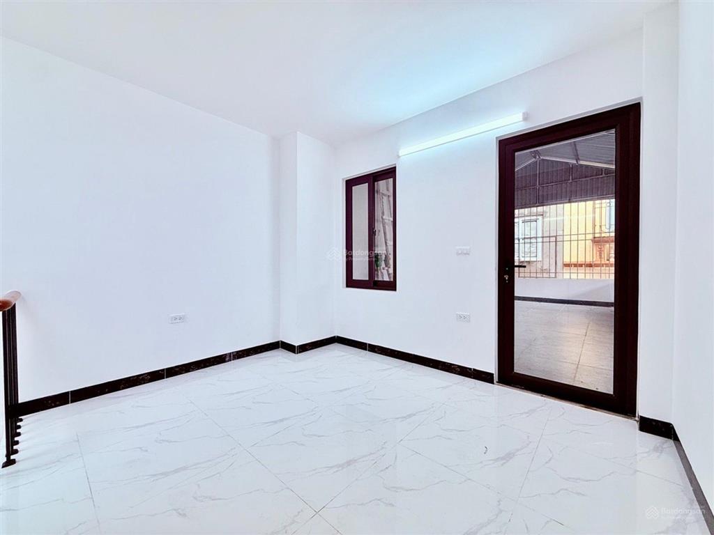 Siêu phẩm đại la xây mới thang máy ngõ nông, 1 bước ra mặt phố! 42.5m 5 tầng giá 12.4 tỷ.