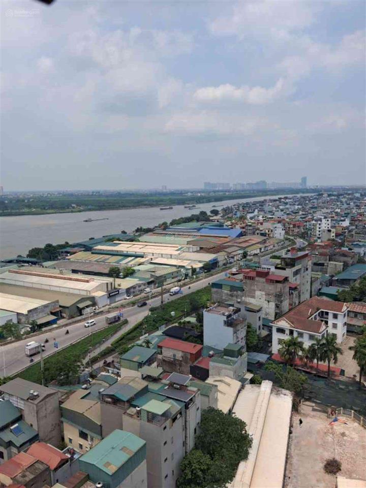 Udic riverside lô góc 66m2 2pn 2wc view trọn sông hồng 6,2 tỷ