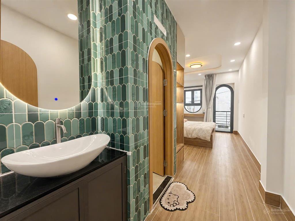 Chính chủ cần bán nhà tại hẻm 10/4 đường hoàng hoa thám p7 bình thạnh