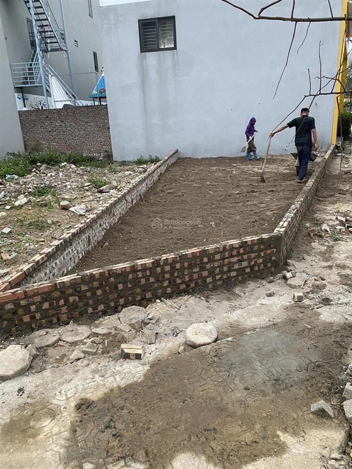 Bán lô góc dt 46.4m2 đường 16m khu dịch vụ 25ha vân canh