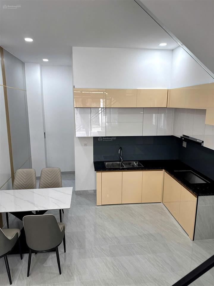 Bán nhanh nhà mới 100% kdc hiệp thành, thủ dầu một 2pn đường ô tô giá cực tốt chỉ 2 tỷ 890
