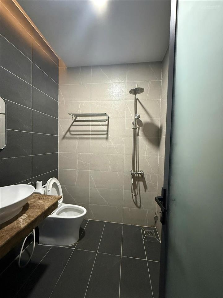 Cho thuê nhà 1 trệt lầu nhánh hẻm nguyễn tri phương, chánh nghĩa gần chợ thủ dầu một full nội thất
